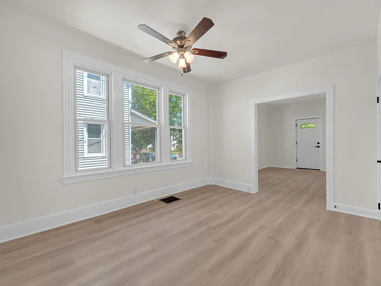 1719 Kings Hwy #A — Photo 25