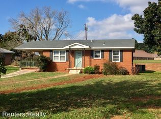 3137 Leftwich St NW, Huntsville, AL 35810