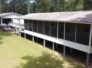 7543 County Road 381, Wewahitchka, FL 32465