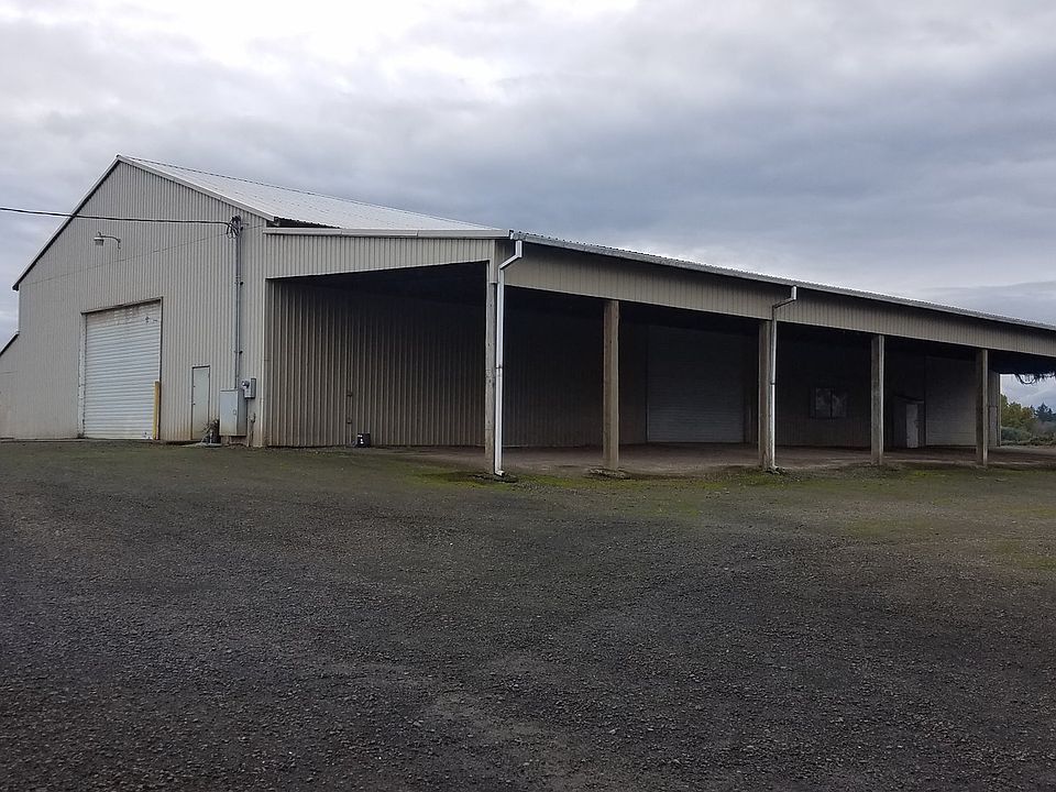 2nd image of 34140 NW Hornecker Rd
