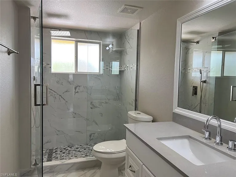 8294 Key Royal Cir #1633 — Photo 4