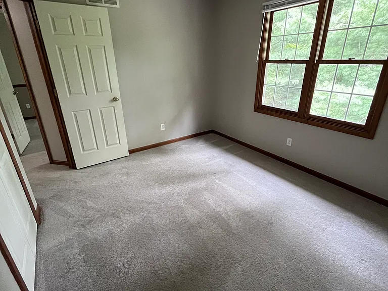 19328 Bradford Ct — Photo 15