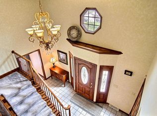 4105 Brentwood Dr, Valparaiso, IN 46383