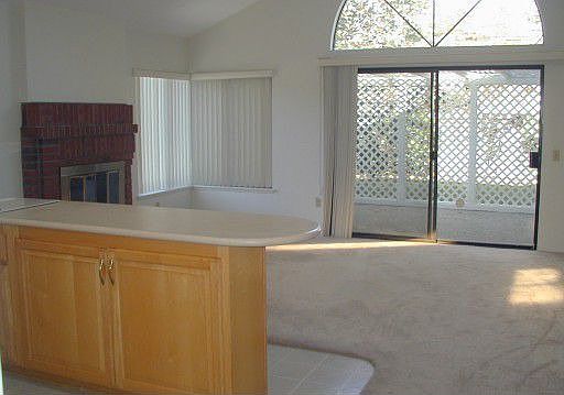 Family Room w/Fireplace