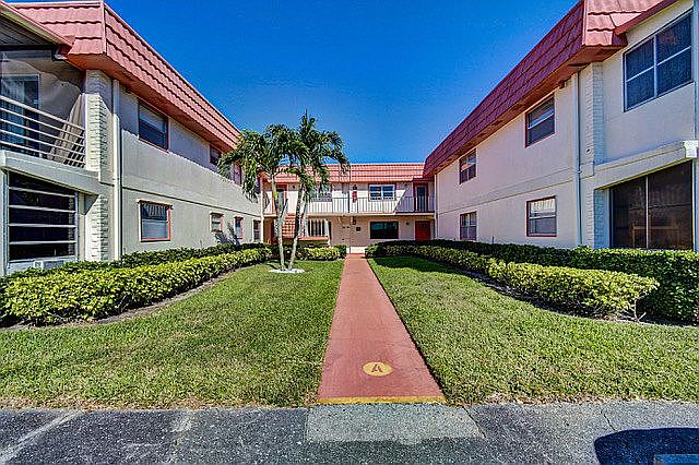 1st image of 39 Saxony Cir #A