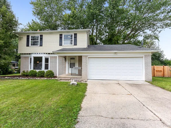 3904 Cloverlawn Ave, Ypsilanti, MI 48197