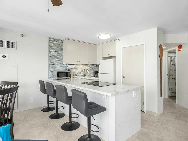 300 Wai Nani Way #2001 — Photo 7