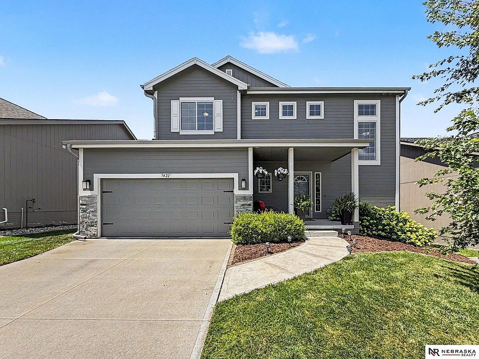 1st image of 7422 N 144th Ave