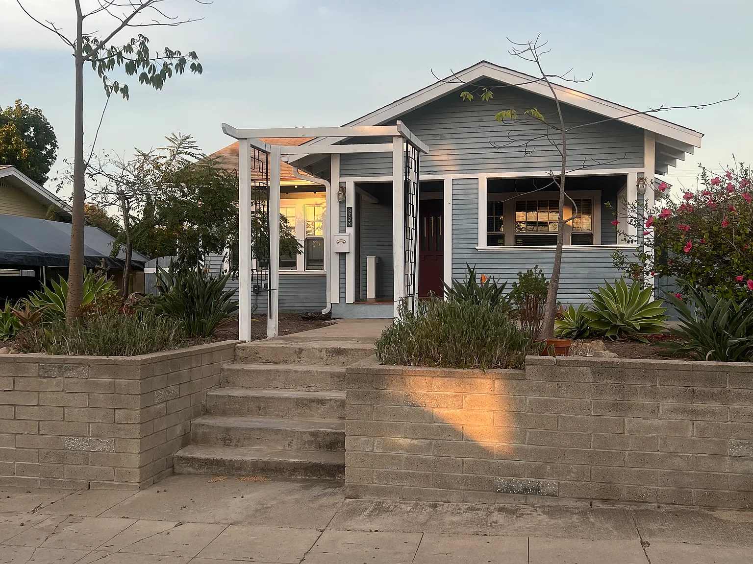 2 bed, 1000 sqft, $3,900 — Photo 1