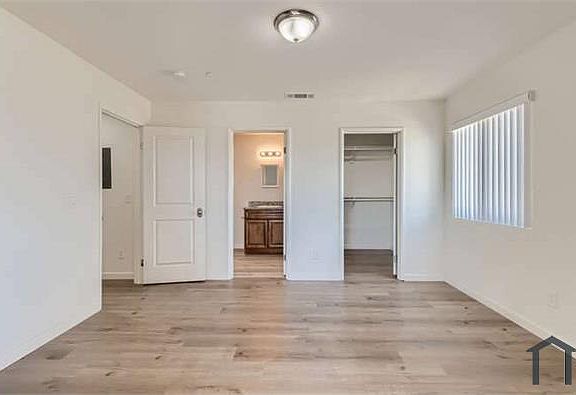 3rd image of 509 E Rialto Ave APT 32