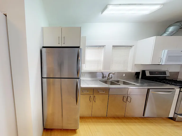 3272 Hannah St — Photo 7