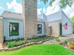 13919 Swiss Hill Dr, Houston, TX 77077