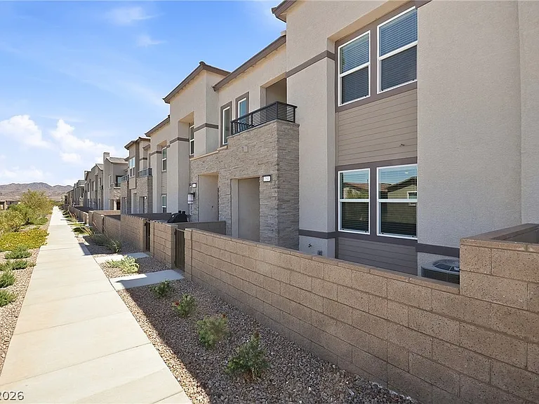 254 Walsh Peak Ave — Photo 33