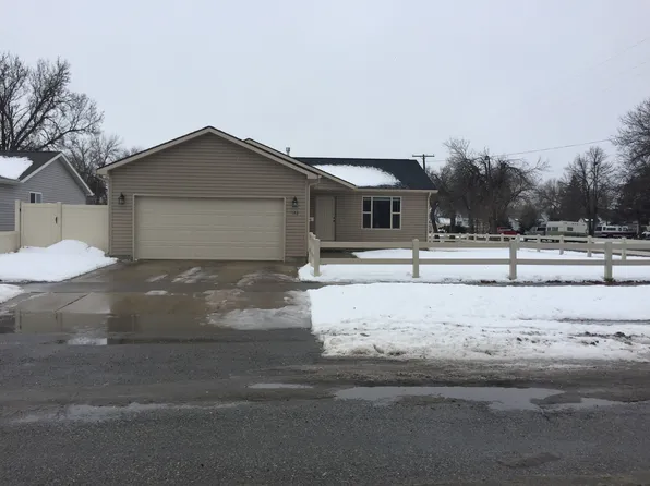 102 E 6th St, Laurel, MT 59044