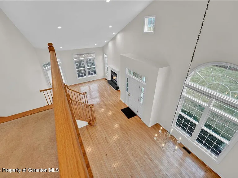 1404 Verne Close — Photo 17