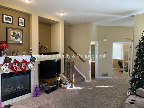 3rd image of 3025 Redhaven Way