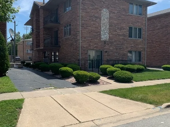 10541 Parkside Ave APT 2W, Chicago Ridge, IL 60415