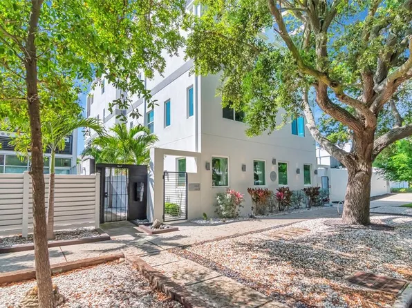 536 4th Ave S #2, Saint Petersburg, FL 33701