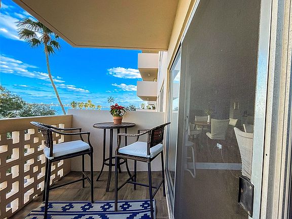 3rd image of 2401 Bayshore Blvd Unit 504