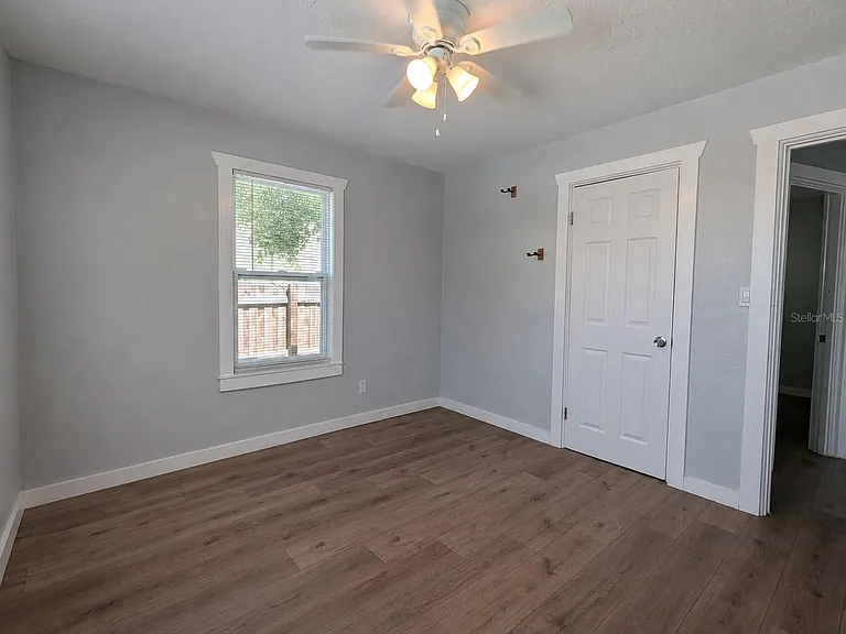 5005 Newton Ave S — Photo 25