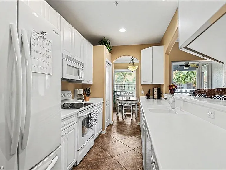 1230 Sweetwater Ln #2208 — Photo 11
