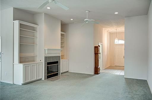 3rd image of 9415 Stonebridge Dr