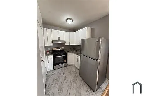 1141 E 79th Pl #2E Photo 1