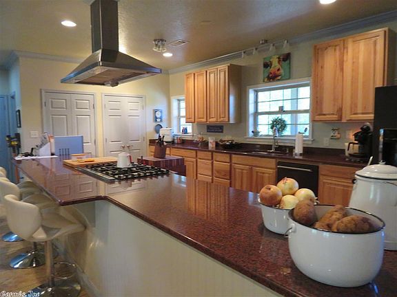 5th image of 108 Meadowlake Dr