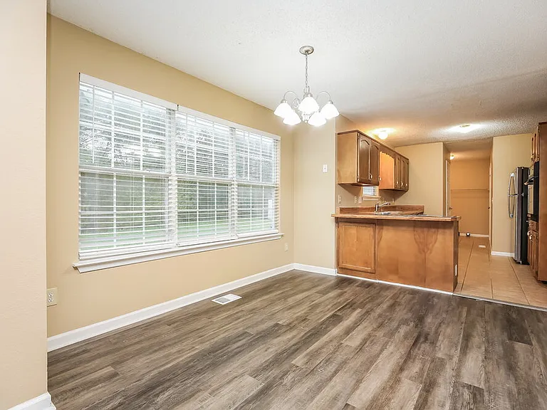 165 Bill Stewart Blvd — Photo 4