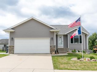 5419 Ruhd St SW, Cedar Rapids, IA 52404