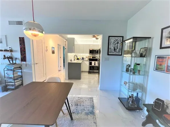 2230 NE 56th Pl APT 227, Fort Lauderdale, FL 33308