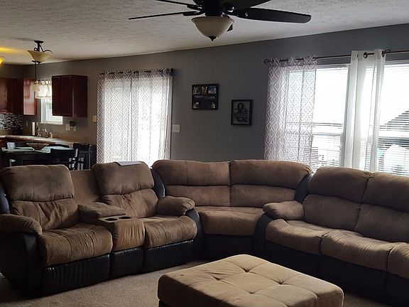 2nd image of 721 Townsen Pl