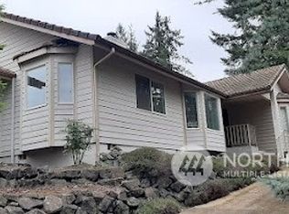 831 E Old Ranch Rd, Allyn, WA 98524