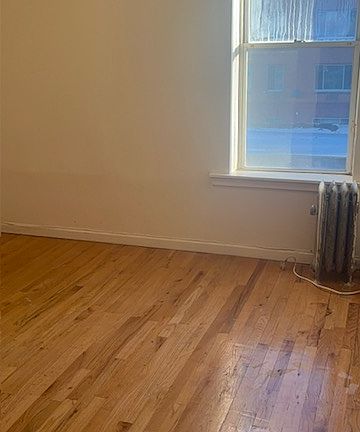 2nd image of 1653 Sterling Pl #2