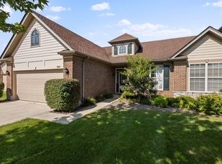 10060 Prairie Knoll Court St, John, IN 46373