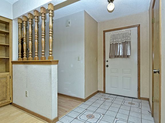 4th image of 1203 Pecan Dr