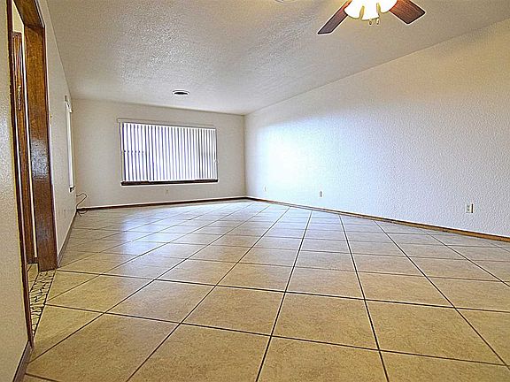 4th image of 3104 Plaza Del Prado