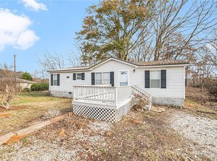 84 White Oak Rd, Lavonia, GA 30553