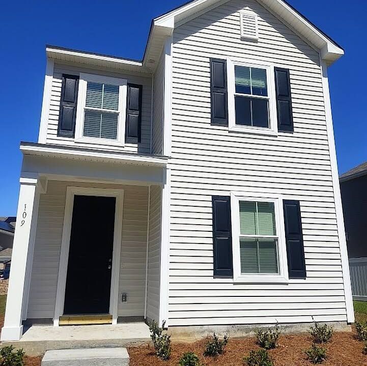 1st image of 109 Crabapple Cir