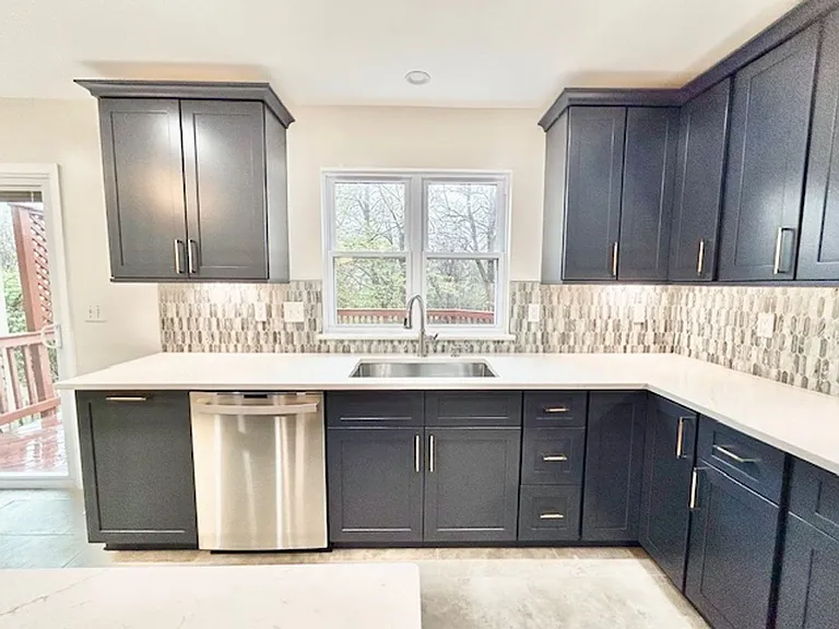1803 Staley Manor Dr — Photo 10