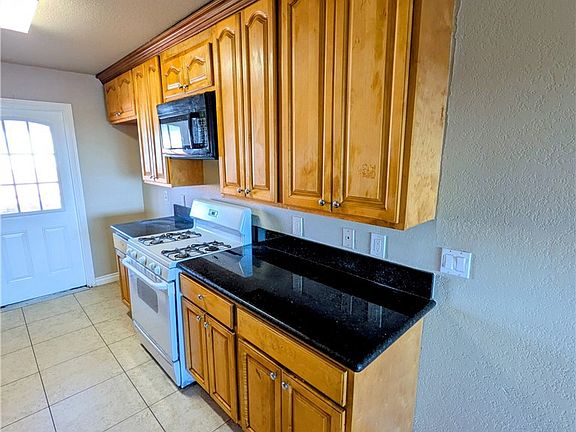 5th image of 1764 Freeman Ave #6