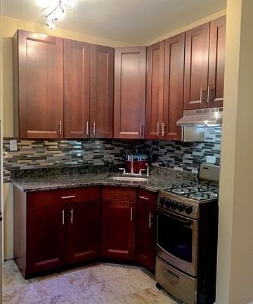 3rd image of 6132 N Paulina St APT 1W