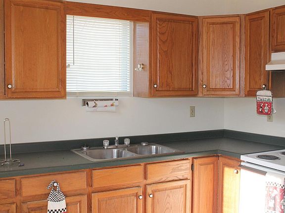 5th image of 701 W Cherry St #1