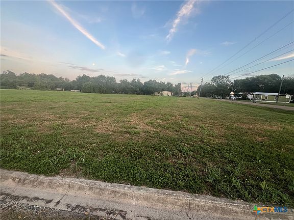 3rd image of 1408 S Depot St