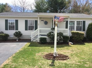 30 Trailwood Dr, Bridgewater, MA 02324