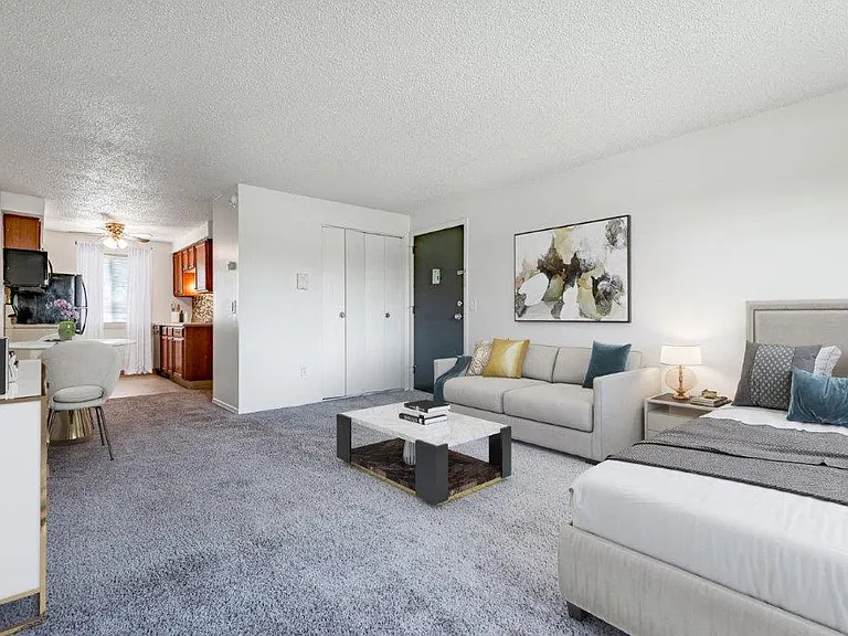 Glenbrook Manor Apartment Homes — Photo 6