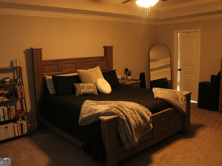 111 Sourwood Ln — Photo 12