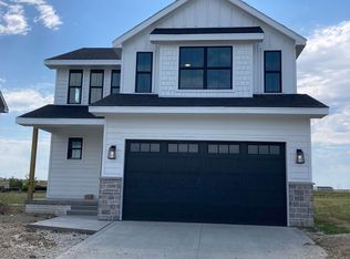 1403 NE Savana Dr, Grimes, IA 50111