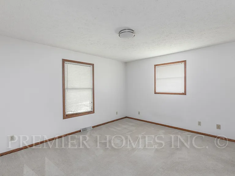 153 E Jones St #C — Photo 16