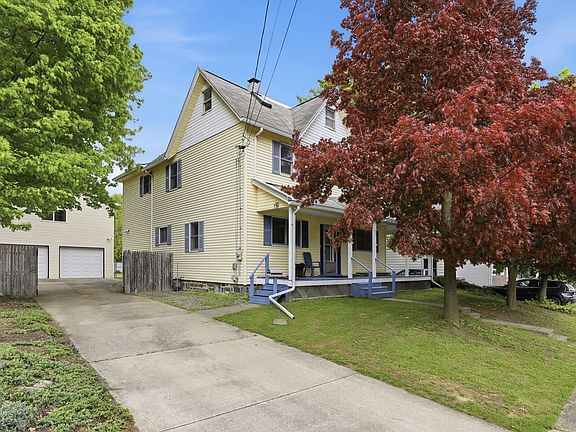 2nd image of 524 Stevenson St